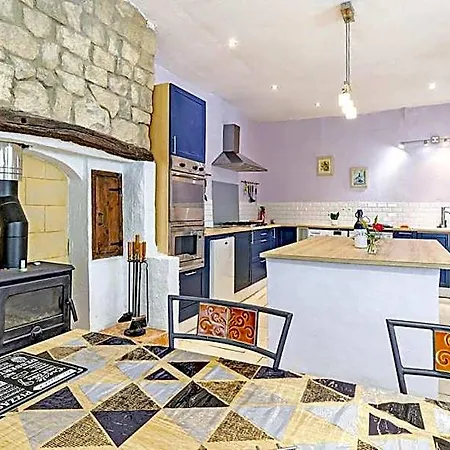 Hotel Ancienne Forge, Aire De Loisirs Avec Piscine 3*