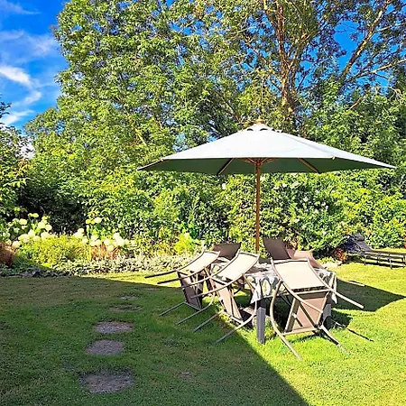 Ancienne Forge, Aire De Loisirs Avec Piscine 호텔 4*