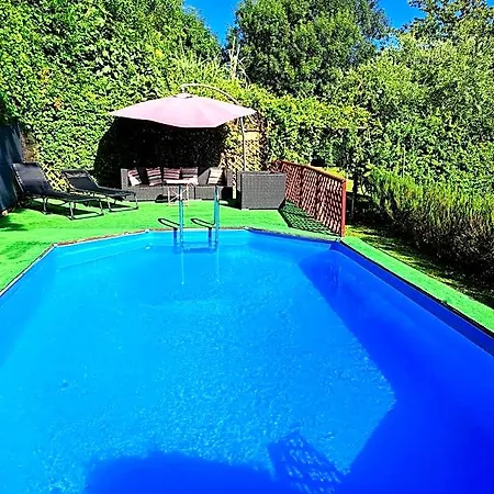 Ancienne Forge, Aire De Loisirs Avec Piscine